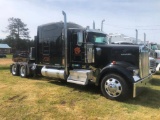 2015 KENWORTH W900L TRACTOR TRUCK W/SLEEPER