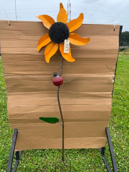 SUNFLOWER SPINNER YARD ART