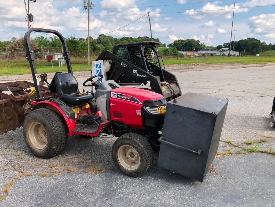 2013 MAHINDRA 28XL 4X4 TRACTOR