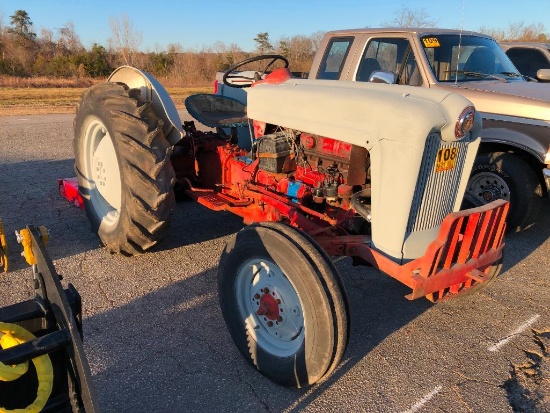 FORD 640 TRACTOR