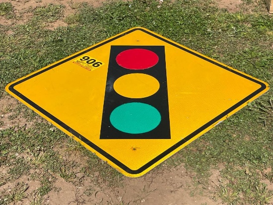 RED LIGHT SAFETY SIGN