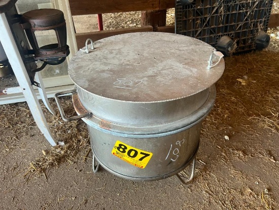 LARGE STAINLESS POT