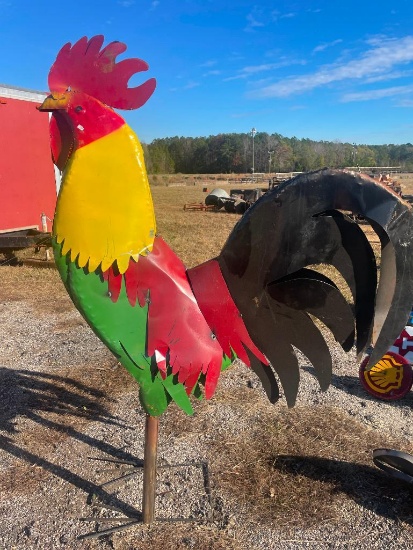 6' METAL ROOSTER YARD ART (YELLW, GREEN, RED, BLK)