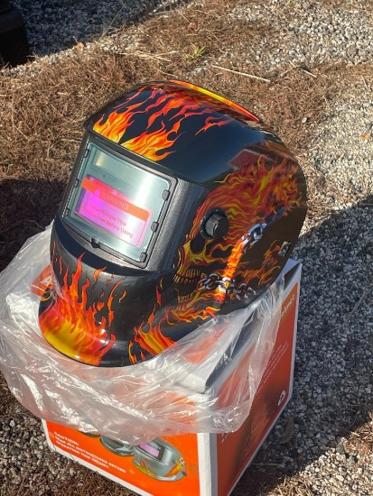 AUTO WELDING HELMET (FLAMES)