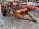 PULL TYPE MANURE SPREADER **NEEDS CHAIN REPLACED**