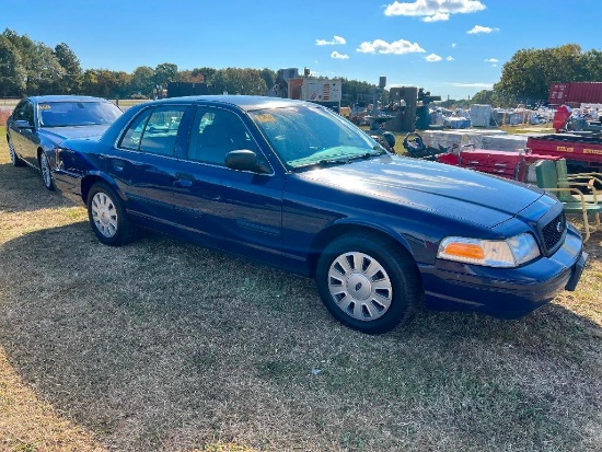 2010 FORD CROWN VIC POLICE INTERCEIPTOR (NEW TIRES, NEW TRANSMISSION, MILES READ-142721, VIN-2FABP7B