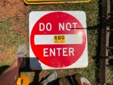 SIGN- DO NOT ENTER