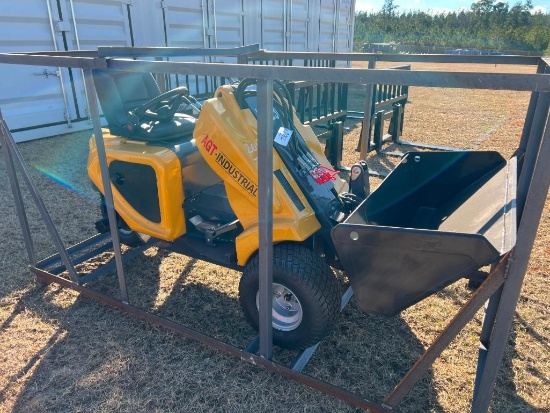 UNUSED AGT HR 230 3-WHEEL LOADER (GAS MOTOR, 44