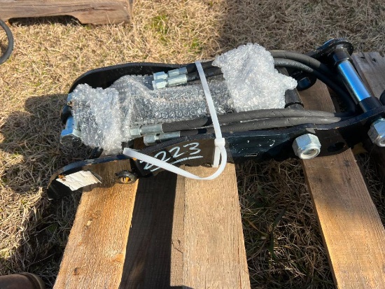 UNUSED HYDRAULIC THUMB FOR MINI EXCAVATOR