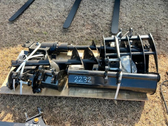 UNUSED MINI EXCAVATOR ATTACHMENT SET