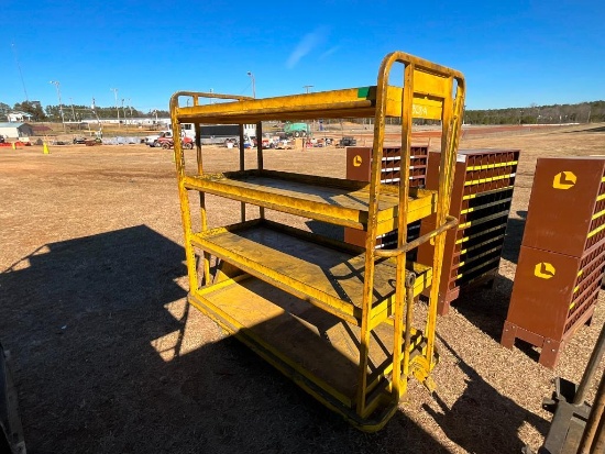 METAL 4 SHELF CART ON CASTERS (28"X60")