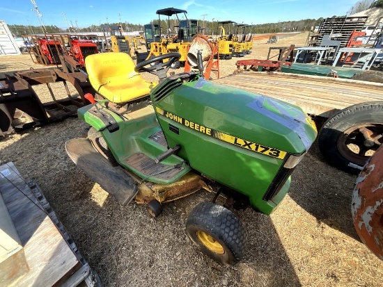 JOHN DEERE LX173 YARD TRACTOR/MOWER