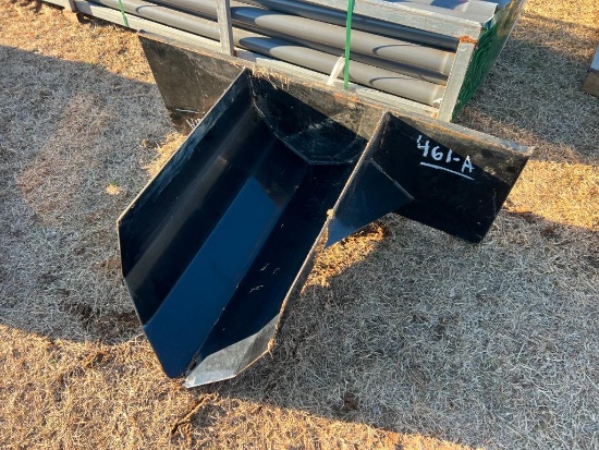 SKID STEER ATTACHMENT TRENCH BUCKET