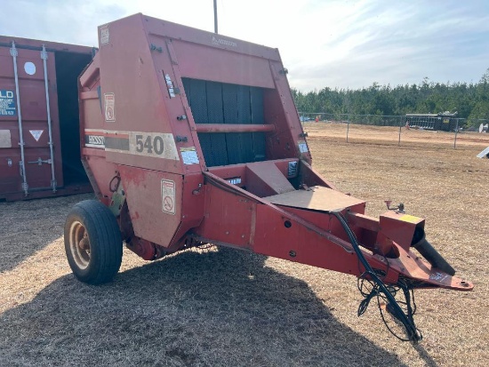 HESSTON 540 ROUND BALER (4X4, READY TO WORK, USED