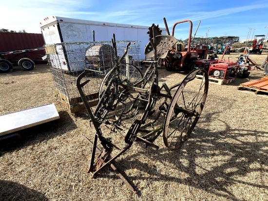 ANTIQUE CULTIVATOR
