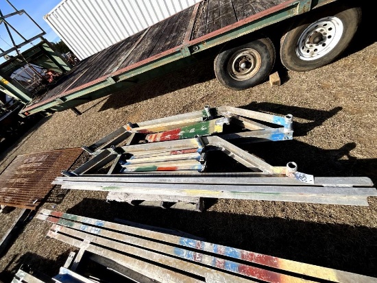 HANGING SCAFFOLDING