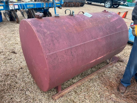 FUEL TANK ON SKIDS