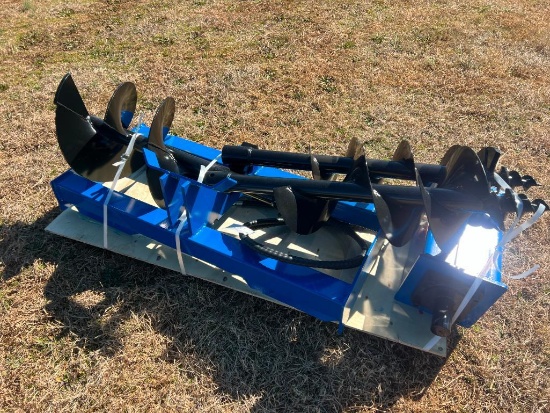 UNUSED SKID STEER HYDRAULIC AUGER ATTACHMENT W/ THREE BITS (7.5, 11.5, 15.5 INCH)