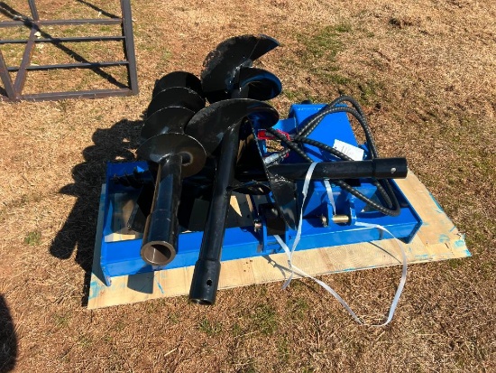 UNUSED SKID STEER HYDRAULIC AUGER ATTACHMENT W/ THREE BITS (7.5, 11.5, 15.5 INCH)