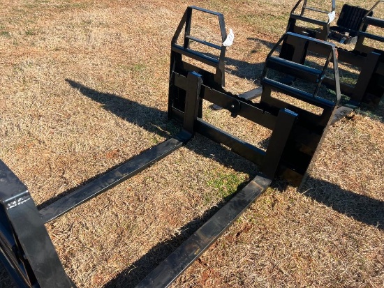 UNUSED 48" 6000LB CAPACITY WALK THRU FORKS