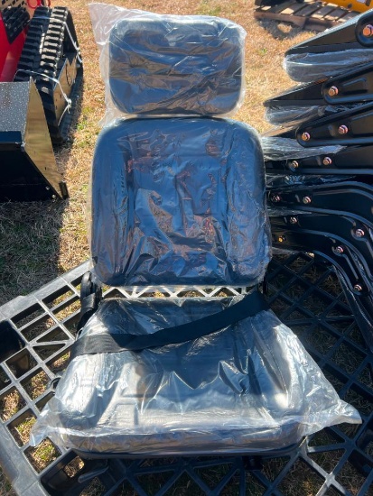 UNUSED EQUIPMENT SEAT (HIGH BACK)