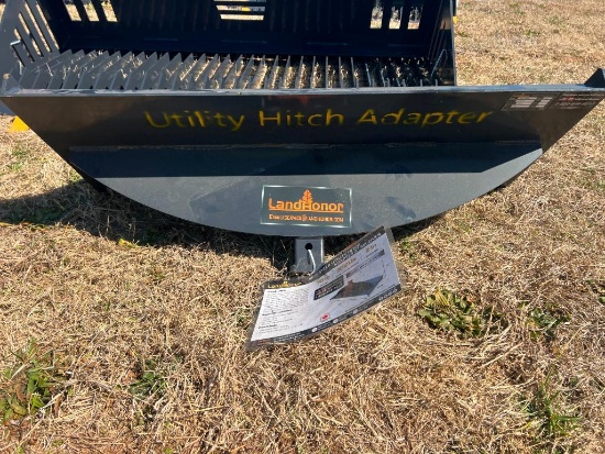 UNUSED LANDHONOR QUICK ATTACH SKID STEER UTILITY HITCH ADAPTER (2 INCH RECIEVER)