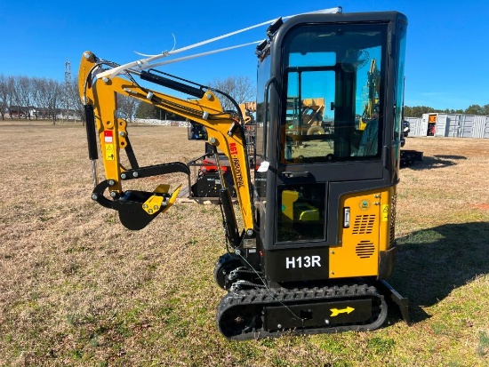UNUSED AGT H13R MINI EXCAVATOR W/ENCLOSED CAB