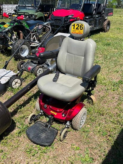 JAZZY SCOOTER (NEEDS BATTERY)