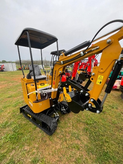 AGT H15R MINI EXCAVATOR (420CC GAS, 15" BUCKET,