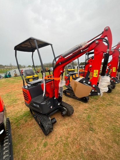 AGT MX15R MINI EXCAVATOR (15HP, GAS, 15" BUCKET,