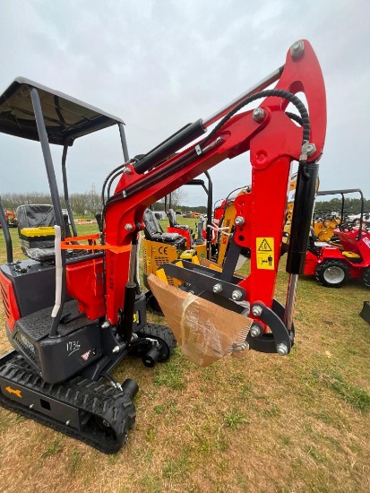 AGT MX15R MINI EXCAVATOR (15HP, GAS, 15" BUCKET,