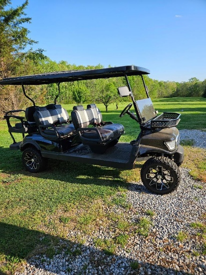 CUSTOM LIMO ELECTRIC GOLF CART