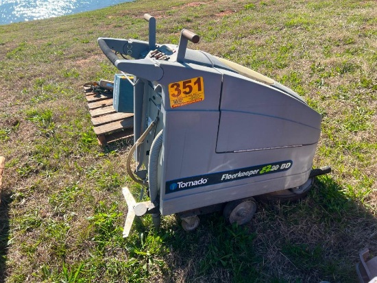 TORNADO FLOOR KEEPER E220BD