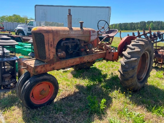 ALLIS-CHALMERS WC TRACTOR **RUNS & DRIVES**