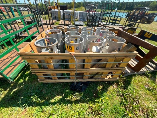 PALLET-(12) FORKLIFT PROPANE TANKS