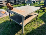 WORK TABLE W/VISE