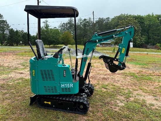 UNUSED AGT H15R MINI EXCAVTOR