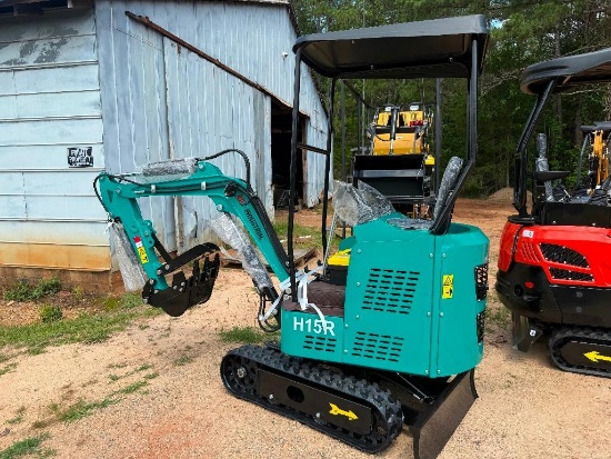 UNUSED AGT H15R MINI EXCAVATOR