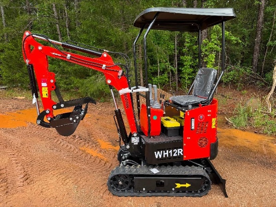 UNUSED AGT WH12R MINI EXCAVATOR (GAS MOTOR, MANUAL THUMB, OPEN STATION, SN-WH12R20250118S256)