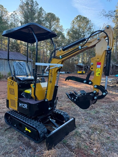 UNUSED CFG INDUSTRIAL H12R MINI EXCAVATOR (MANUAL THUMB, 420CC GAS ENGINE, SN-H12R2025L11261524)