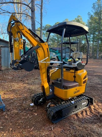 UNUSED CFG INDUSTRIAL QK20R MINI EXCAVATOR (HYDRAULIC THUMB, 739CC GAS ENGINE, SN-QK20R202511270465)