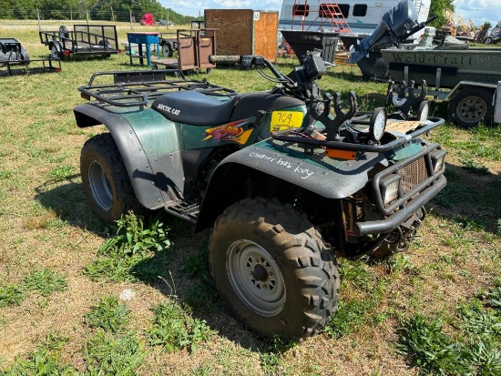 ARTIC CAT 500 4 X 4 ATV (RUNS GOOD, NEW BATTERY,