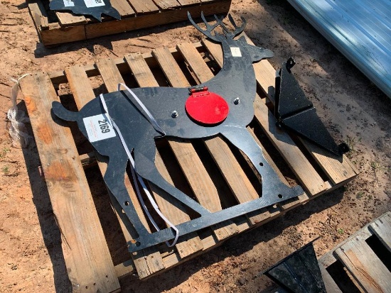 UNUSED METAL PORTABLE SHOOTING TARGET (DEER)