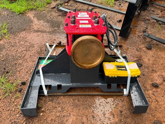 UNUSED RAYTREE SKID STEER POST POUNDER ATTACHMENT (MODEL RMPP680, **NO GAS TANK**)