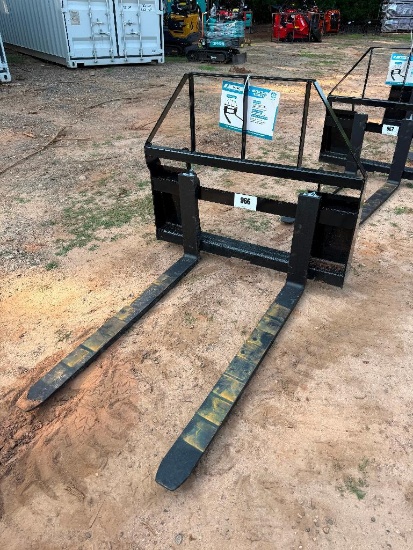 UNUSED AGT 48 INCH SKID STEER PALLET FORK ATTACHMENT