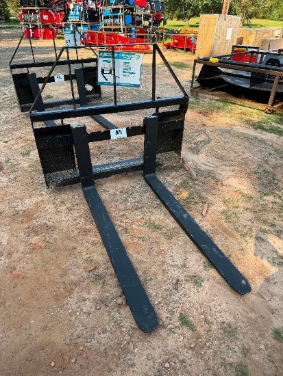 UNUSED AGT 48 INCH SKID STEER PALLET FORK ATTACHMENT