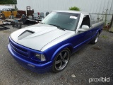 2000 Chevy S-10 Pick Up Truck