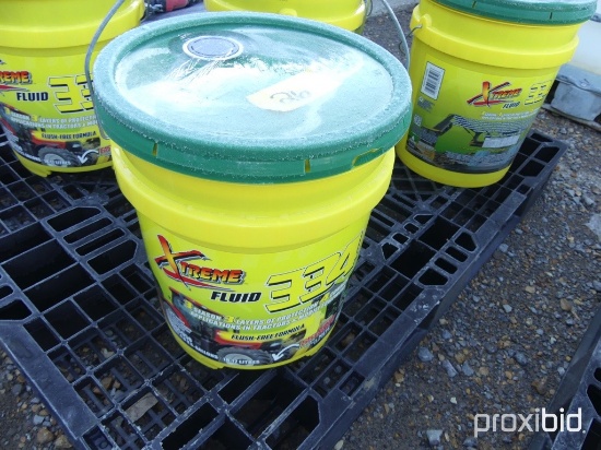 One - 5 Gallon Bucket Hydraulic Oil