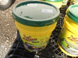 One - 5 Gallon Bucket Hydraulic Oil