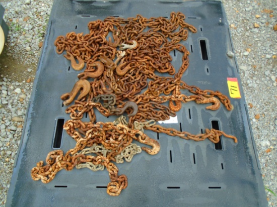 Quantity of Miscellaneous Chains and Hooks